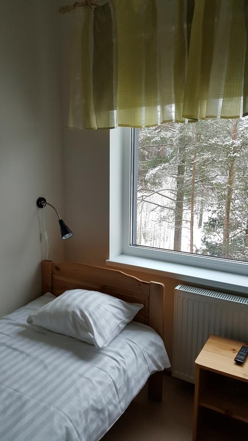 Maenniku Jk Hostel Tallinn Exterior photo